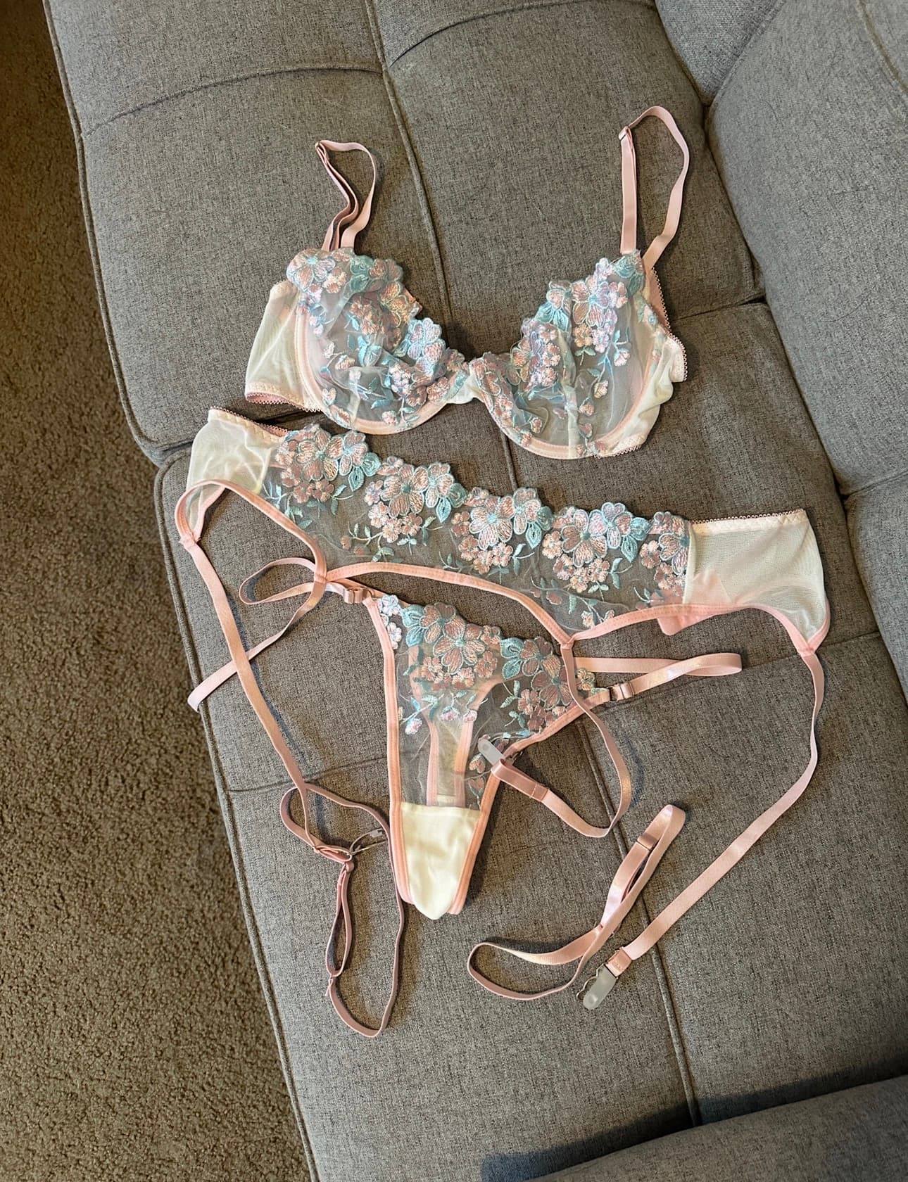 Blue / Pink Lace Lingerie - Image 2